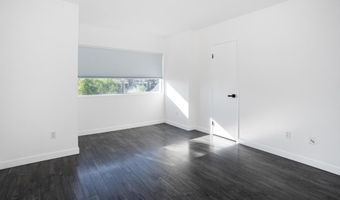 5700 Baltimore Dr 16, La Mesa, CA 91942