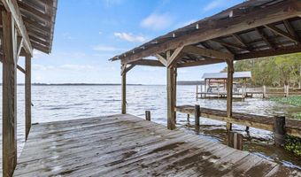 389 Lakeshore Dr, Bainbridge, GA 39819