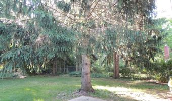 2098 Yorktown Dr, Ann Arbor, MI 48105