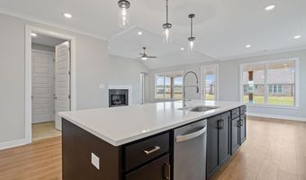 5835 LINDEN OAK Dr E, Arlington, TN 38002