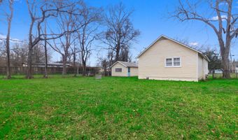 203 5th St, Abbeville, LA 70510