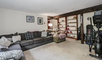 50 Clement Rd, Bow, NH 03304