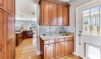 1523 N Patton Ave, Arlington Heights, IL 60004