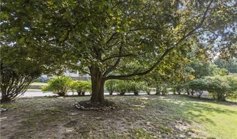 90 Hilltop Rd, East Providence, RI 02914