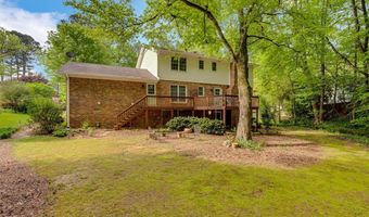 1712 Parliament Dr, Dunwoody, GA 30338