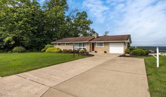 408 Hillview Dr, Aurora, IN 47001