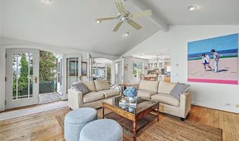 41 Buena Vista Dr, North Kingstown, RI 02852