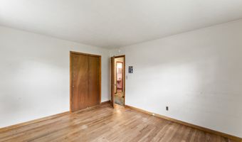 6 Sunrise Rd, Danbury, CT 06810