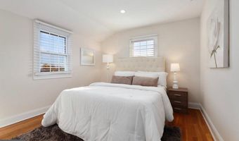 2000 S LANGLEY St, Arlington, VA 22204