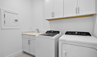 3052 Weston Mnr, Alva, FL 33920