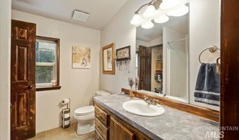 29 Rising Ln, Cascade, ID 83611