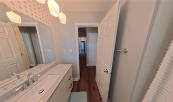 980 Lake Viking Ter, Altamont, MO 64620