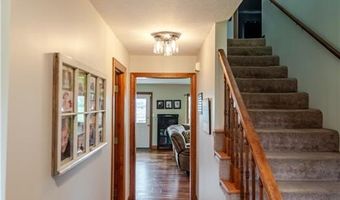 1502 Brookdale Dr, Atchison, KS 66002