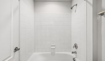 24823 BARRINGTON GROVE Ct, Aldie, VA 20105