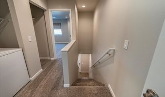 318 11TH St, Bandon, OR 97411