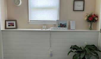 110 Winsor Ave, North Kingstown, RI 02852