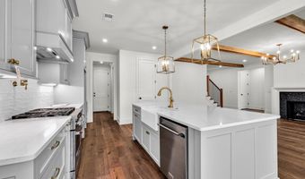 1238 London Woods Way 37, Apison, TN 37302