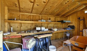 6705 E Red Barrel Rd, Yucca, AZ 86438