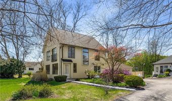 1705 Wampanoag Trl, Barrington, RI 02806