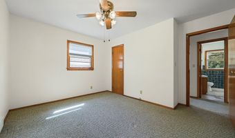 357 Maplewood Dr, Alliance, OH 44601