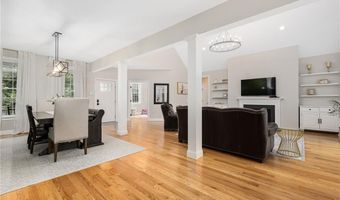 52 Pine Swamp Rd, Cumberland, RI 02864