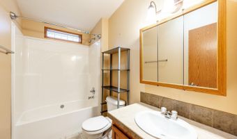 740 N Adams Ave, Buffalo, WY 82834