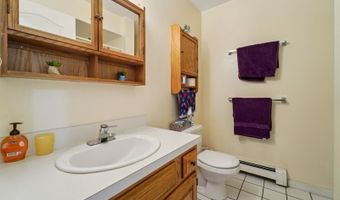 4 Crest Hill Dr, Alloway, NJ 07461