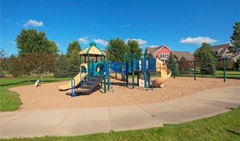 15592 Eagles Nest Way, Apple Valley, MN 55124