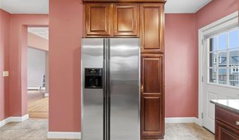 105 Park Ave, Cranston, RI 02905