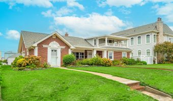 4 Washington Ave 4, Avon By The Sea, NJ 07717