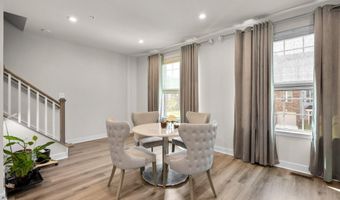 323 SOUTHWIND Dr, Accokeek, MD 20607