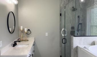 218 Robert Lee Dr, Booneville, MS 38829