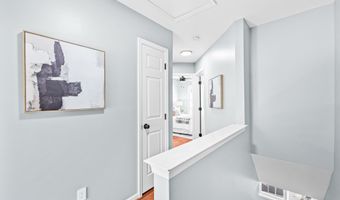 6208 LES DORSON Ln, Alexandria, VA 22315