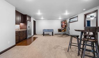 6600 N KUREY Dr, Appleton, WI 54913
