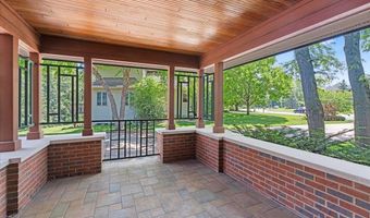 5870 Persimmon Dr, Fitchburg, WI 53711
