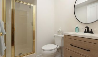 200 2nd Ave 14, Belmar, NJ 07719