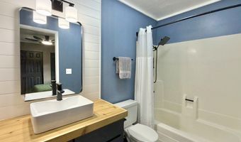 137 KUAKOLU Pl, Hilo, HI 96720