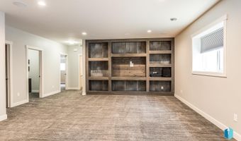 2824 E Sunflower Cir, Brandon, SD 57005