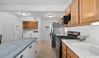 1107 E 20TH St, Cheyenne, WY 82001