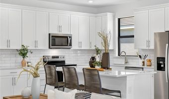 3052 Weston Mnr, Alva, FL 33920
