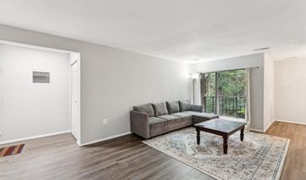 3376 WOODBURN Rd 23, Annandale, VA 22003