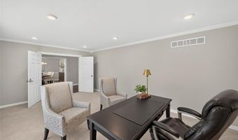 1751 Warmington Ct, Ballwin, MO 63021