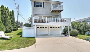 33 Withington Rd, Narragansett, RI 02882