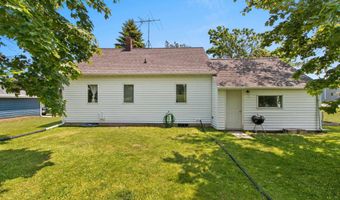 1317 DIVISION St, Algoma, WI 54201