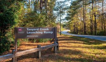 316 Cavalier Ln SE, Acworth, GA 30102