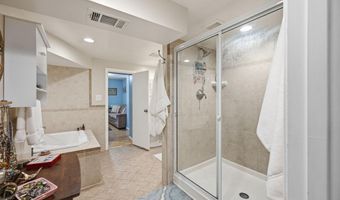 1116 N ROOSEVELT St N, Arlington, VA 22205