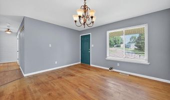 608 Mount Vernon Dr, Arnold, MO 63010