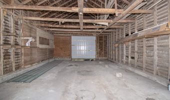 3046 Long Lake Rd, Albion, IN 46701