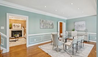 8942 BARROWGATE Ct, Potomac, MD 20854