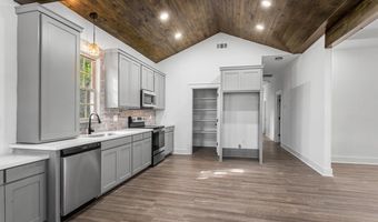 905 N 17th St, Baton Rouge, LA 70802